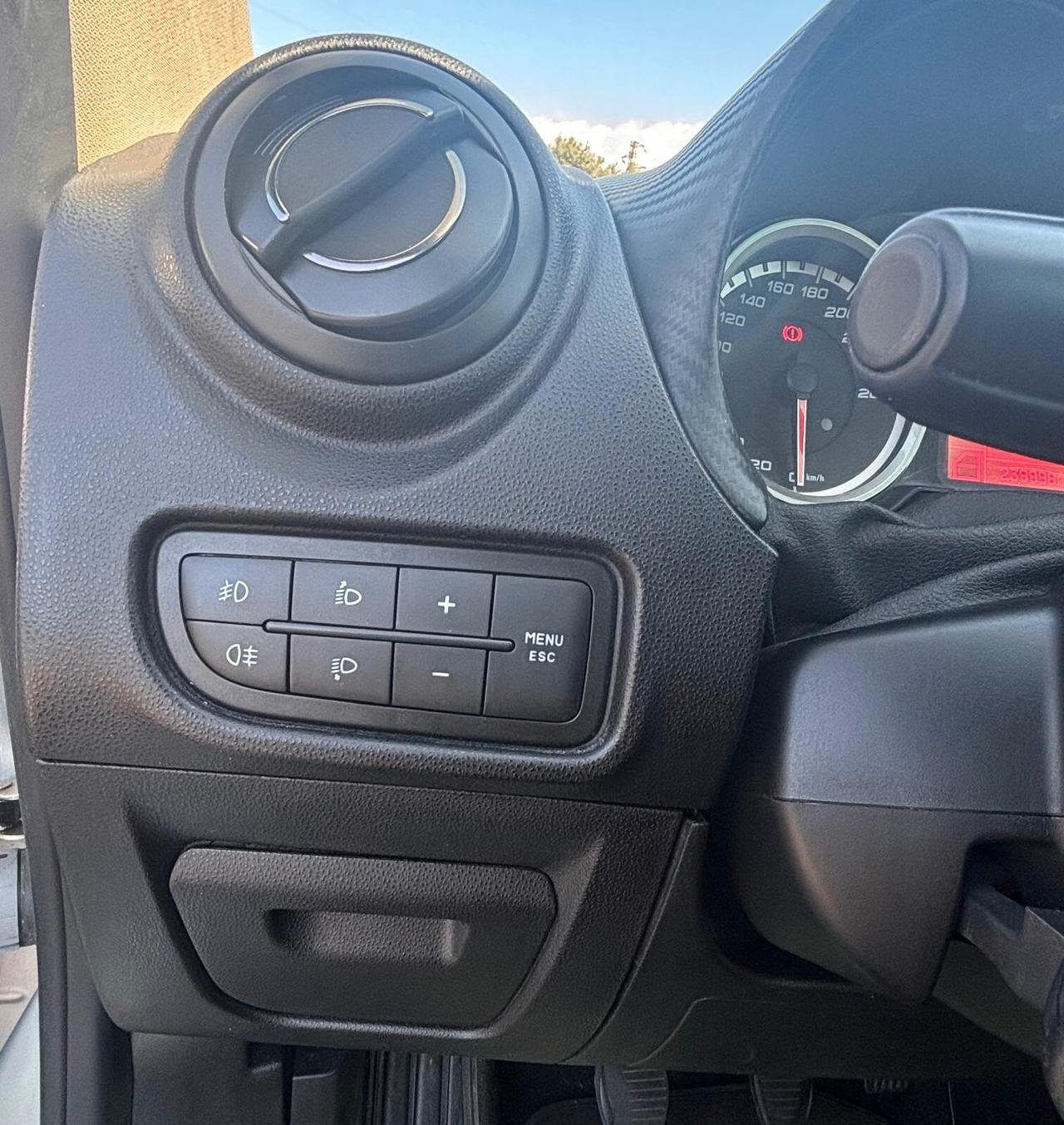 Alfa Romeo MiTo 1.6 JTDm 16V Distinctive Sport Pack