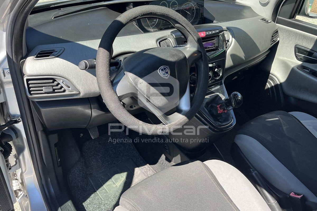 LANCIA Ypsilon 0.9 TwinAir 85 CV 5 porte Metano Ecochic Gold