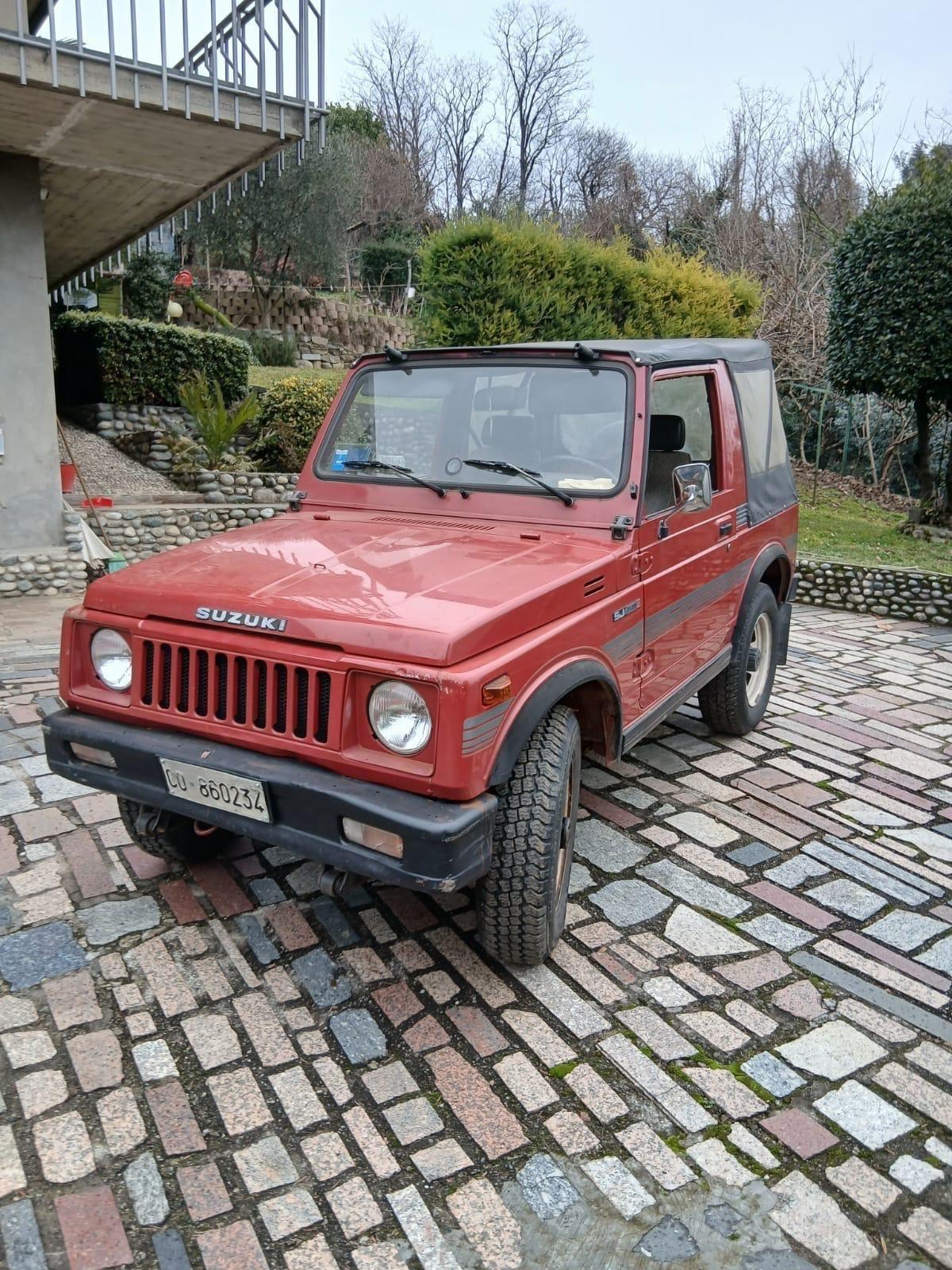 Suzuki SJ 410 SJ410 Cabriolet De Luxe