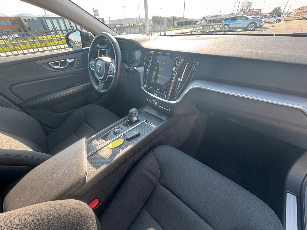 Volvo V60 B4 Geartronic Momentum Business