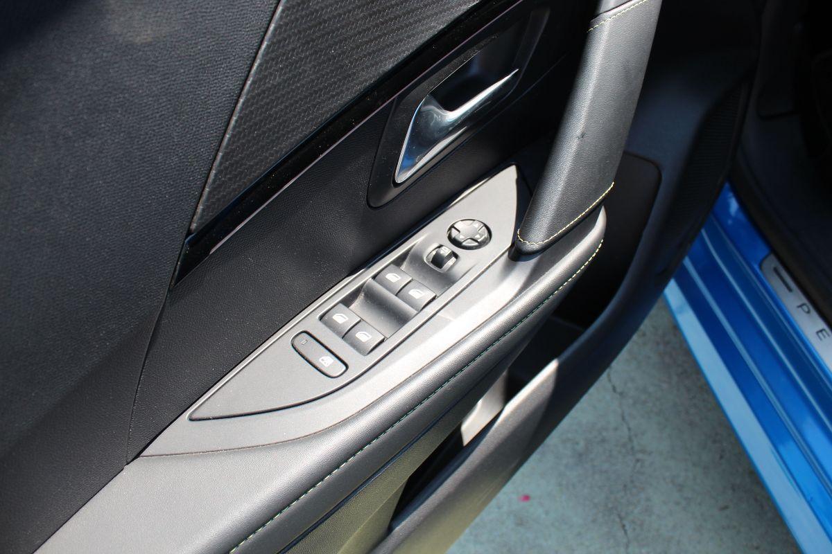 PEUGEOT - 208 - PureTech 100 S&S 5p. GT Line