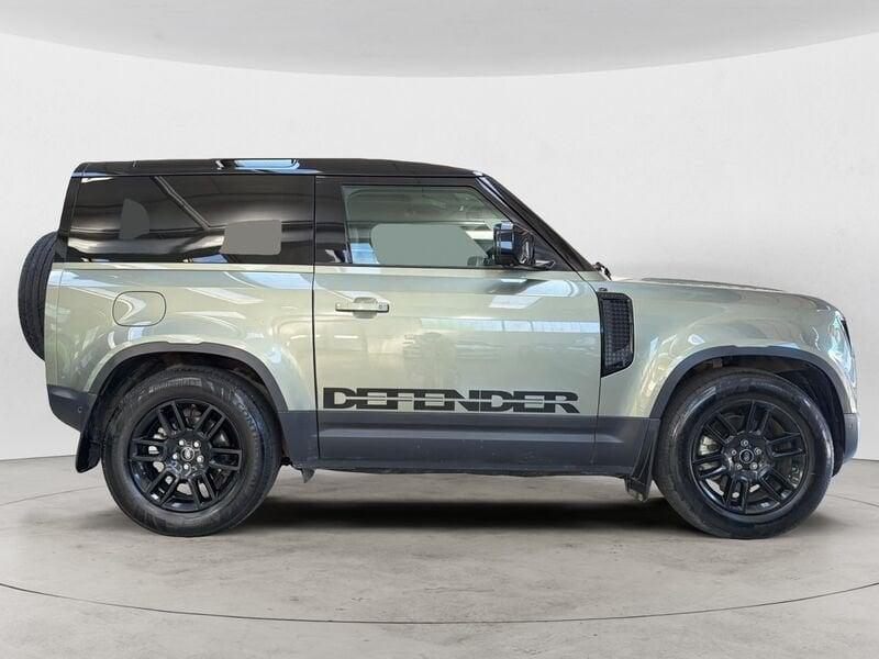 Land Rover Defender 3.0 D6 200 90 HSE AWD auto.