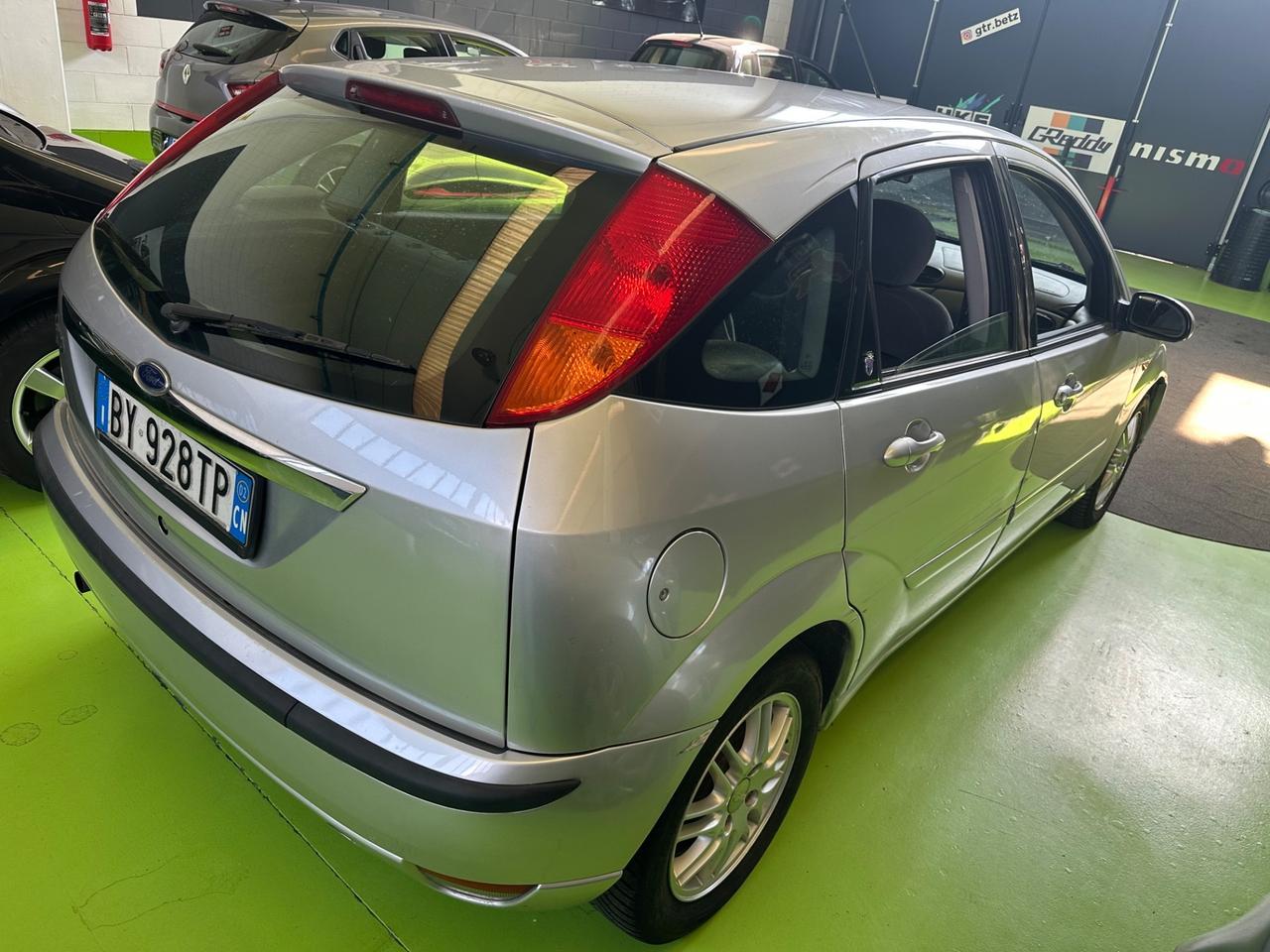 Ford Focus 1.6i 16V cat 5p. Ghia GPL