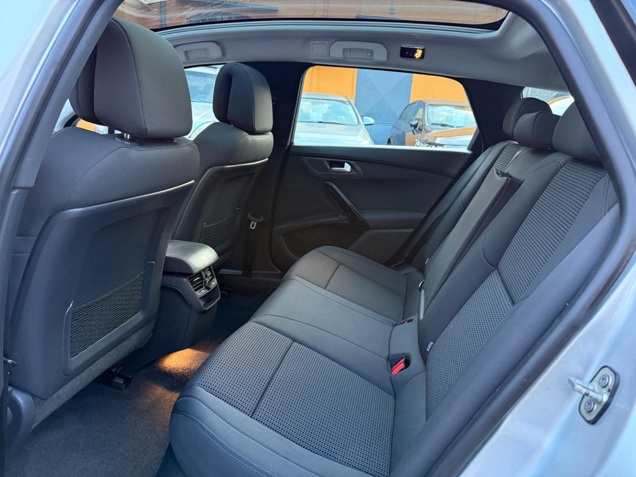 Peugeot 508 BlueHDi 180 EAT6 S&S SW Allure
