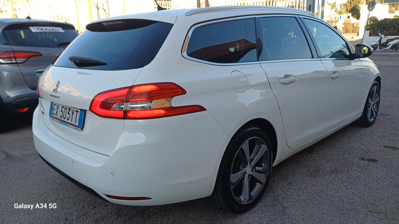 Peugeot 308 1.6 e-HDi 115 CV Stop&Start Allure
