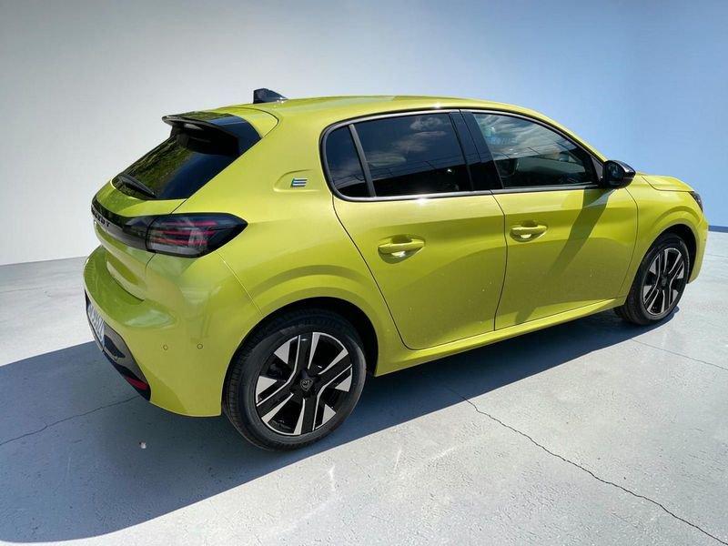 Peugeot e-208 Allure e 136cv