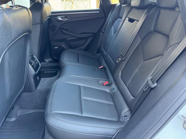 PORSCHE Macan TETTO PANORAMA CERCHI 21 FULL 2.0 265 CV
