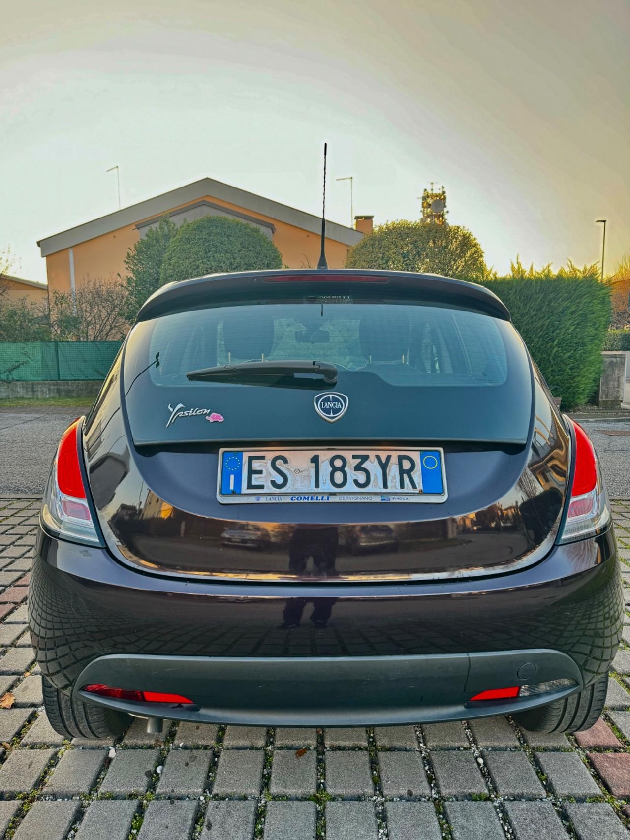 Lancia Ypsilon 1.2 69 CV 5 porte S&S Platinum