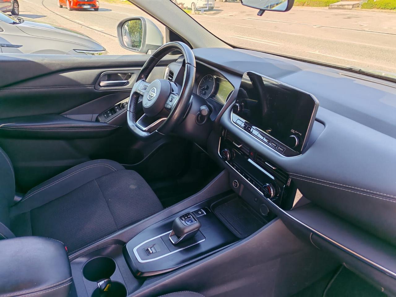 Nissan Qashqai MHEV 140 CV Business