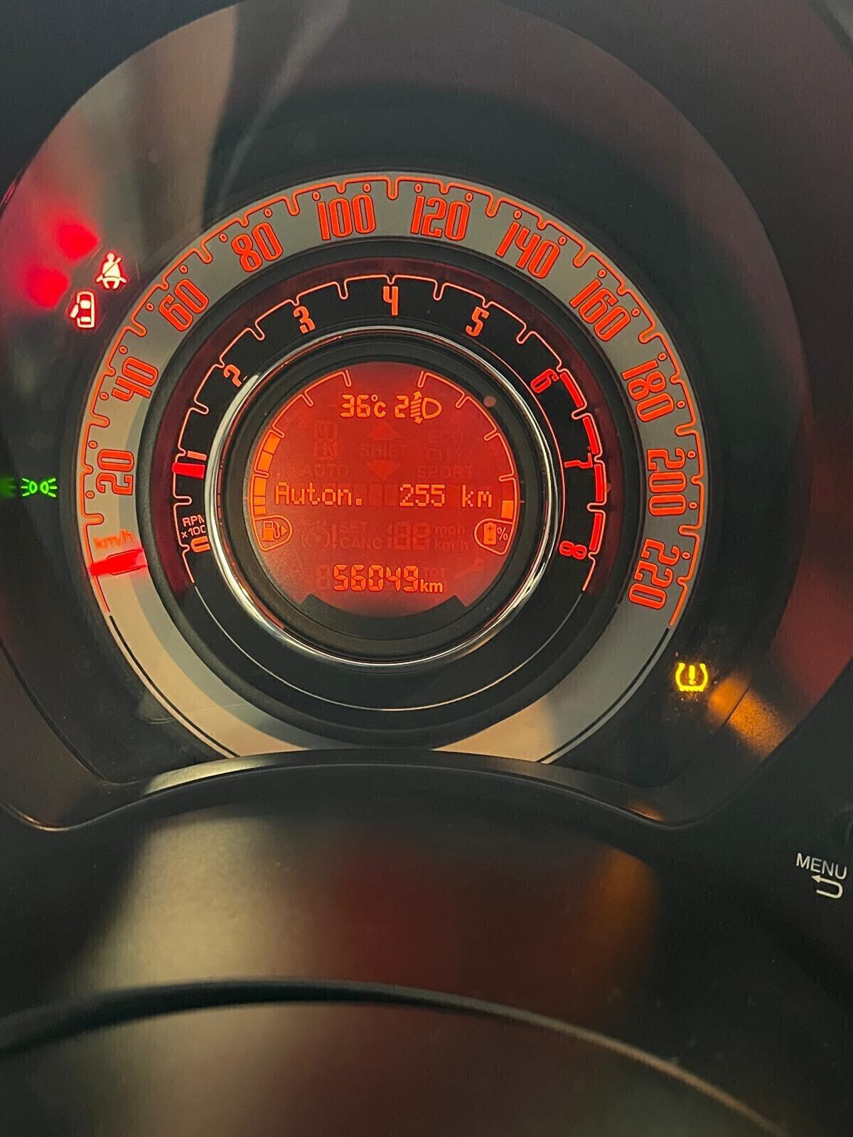 Fiat 500 1.0 Hybrid Dolcevita solo 50.000 km !!!!!!!!!!!!!
