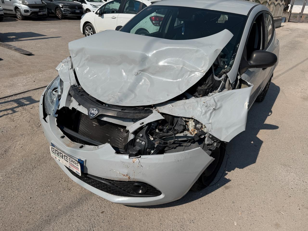 LANCIA YPSILON 2019 1.2 BENZINA 69 CV *AIRB OK