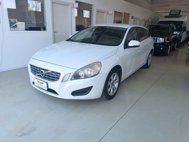 Volvo V60 D2 1.6 Summum