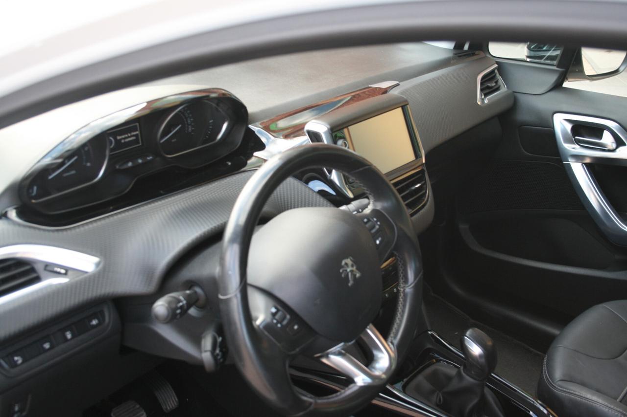 Peugeot 2008 1.6 e-HDi 92 CV Stop&Start Allure