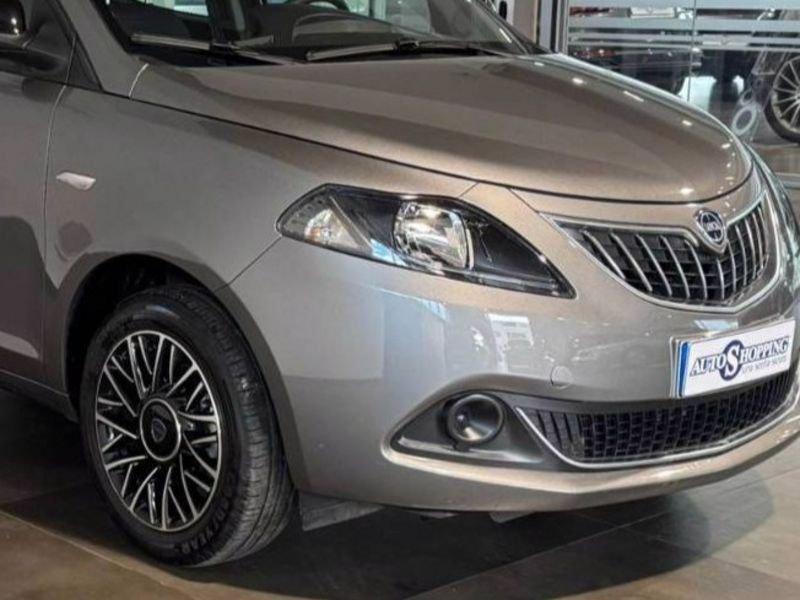 Lancia Ypsilon 3ª serie 1.0 FireFly 5 porte S&S Hybrid Platino