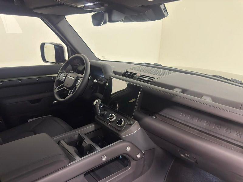 Land Rover Defender D200 AWD Auto 110 X-Dynamic SE