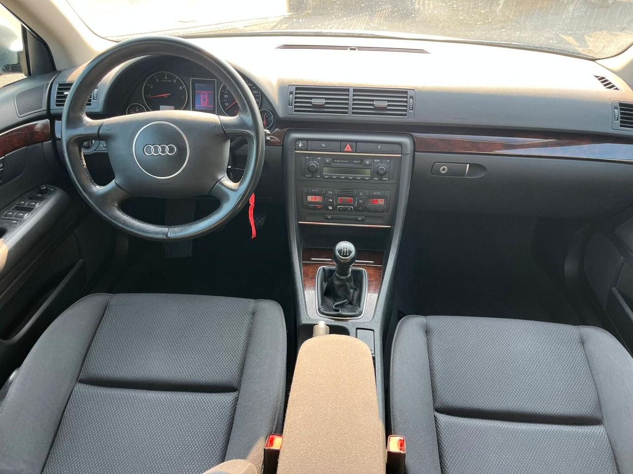 Audi A4 2.0 16V FSI BENZINA 140.000 KM