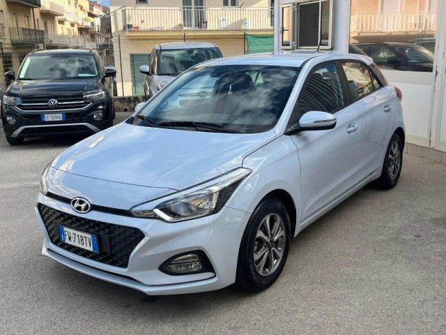 HYUNDAI i20 1.2 5 porte Connectline