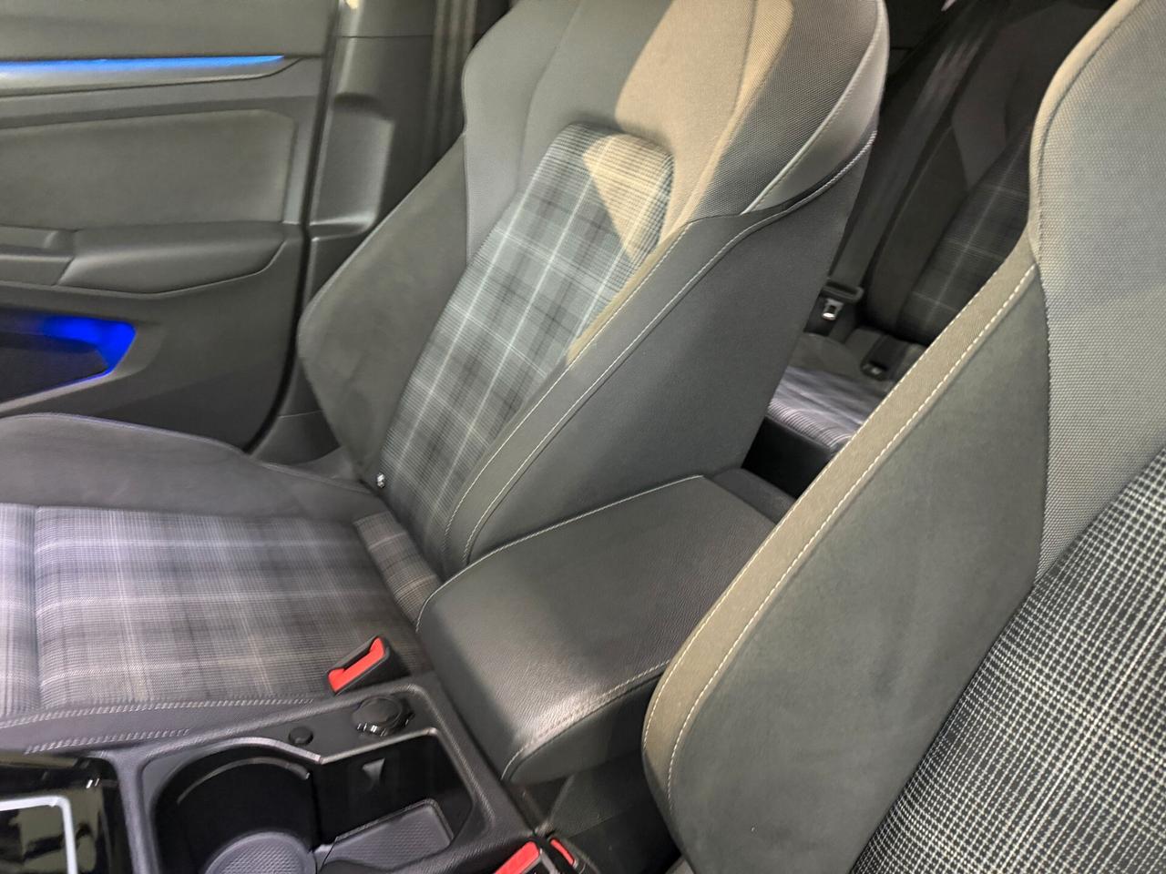 Volkswagen Golf 2.0 TDI DSG GTD