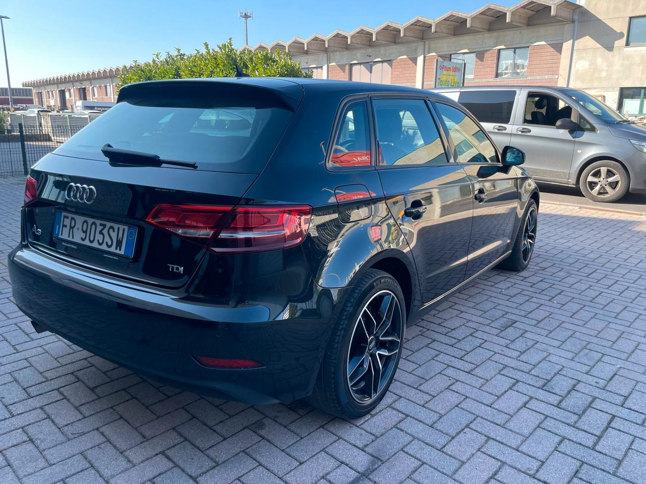 Audi A3 1.6 TDI 116 CV S tronic Sport ok neopatentati