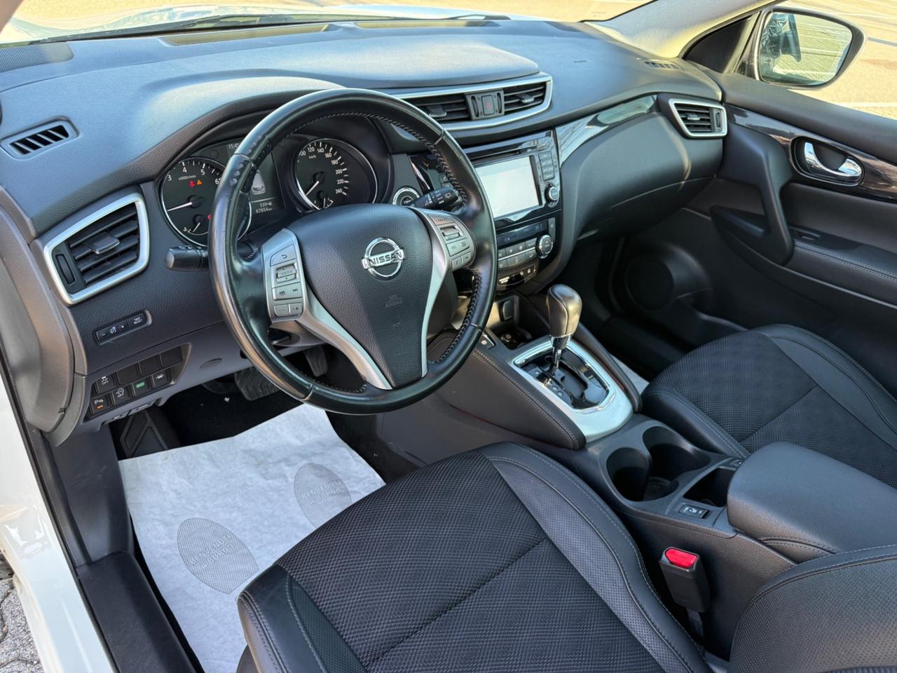 Nissan Qashqai 1.2 DIG-T Tekna*Automatik*Navi*Panorama