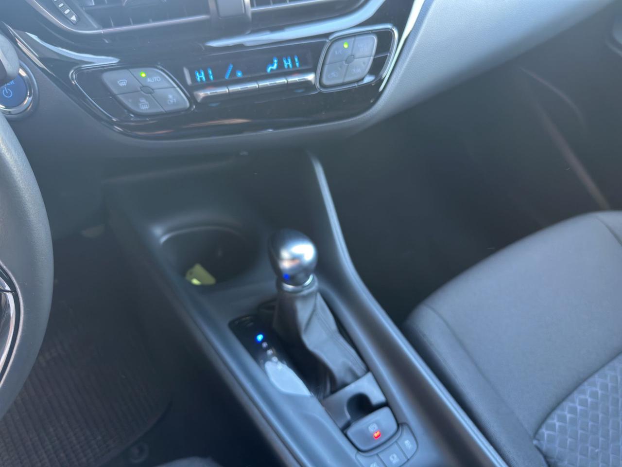 Toyota C-HR 1.8h Active e-cvt