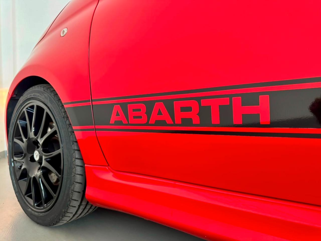 Abarth 595 1.4 Turbo T-Jet 165 CV Pista 70 Anniversario