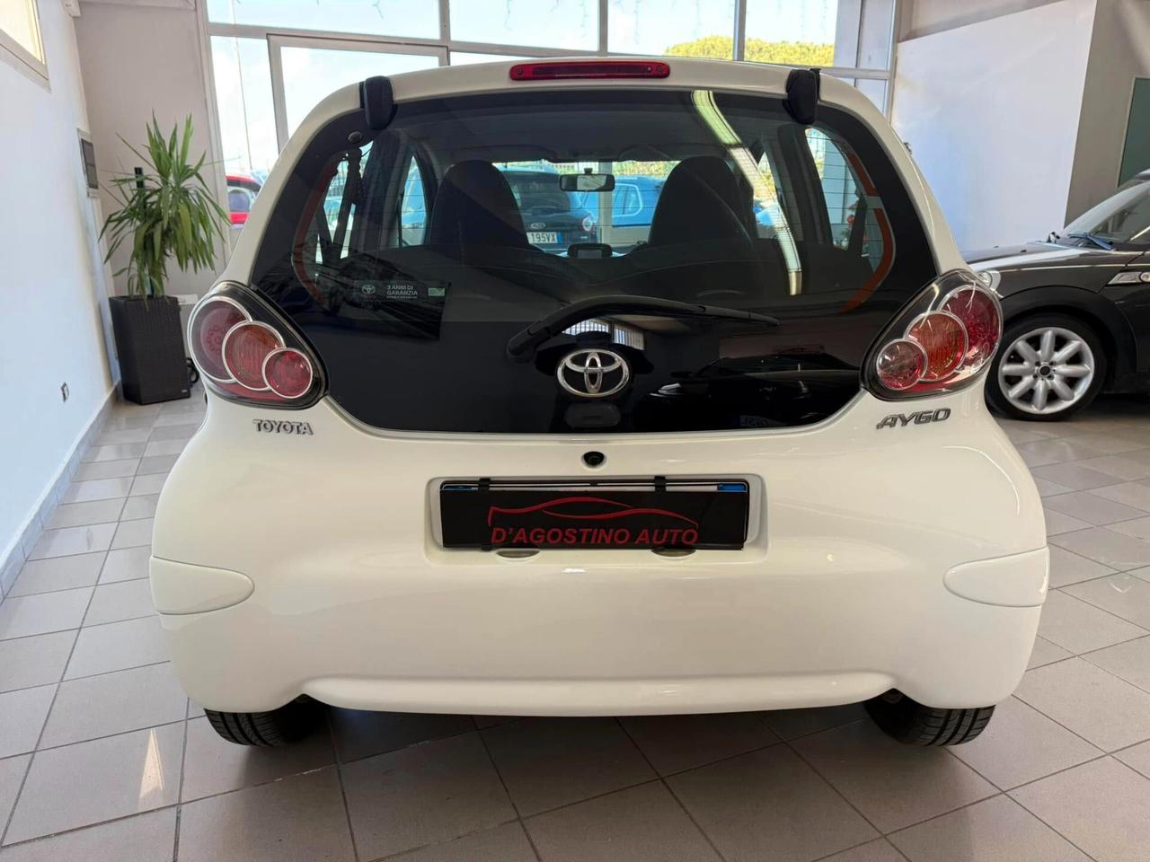 Toyota Aygo 1.0 12V VVT-i 5 porte Lounge Connect