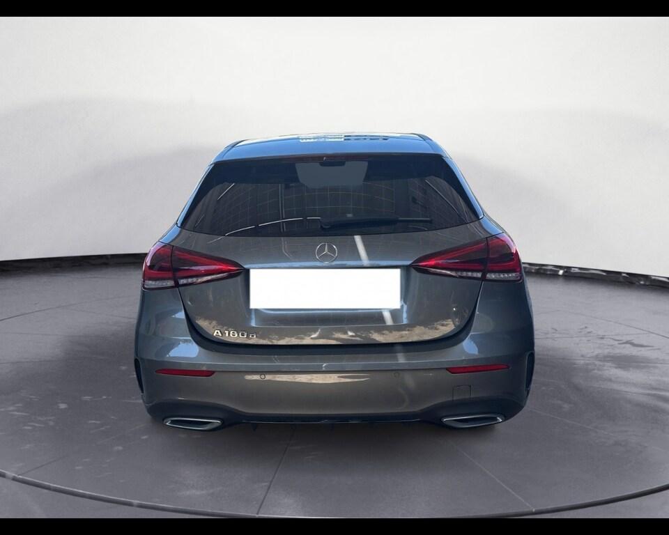 Mercedes Classe A 180 180 D Premium 8G-DCT