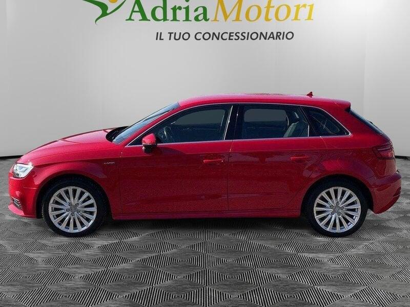 Audi A3 Sportback e-tron A3 SPB 1.4 TFSI e-tron S tronic (PHEV)