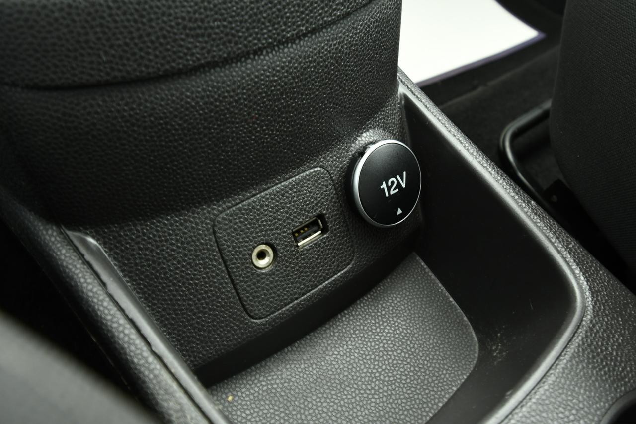 FORD Fiesta 5p 1.5 tdci Business 75cv X COMMERCIANTI+NEOPATENTATI+BLUETOOTH