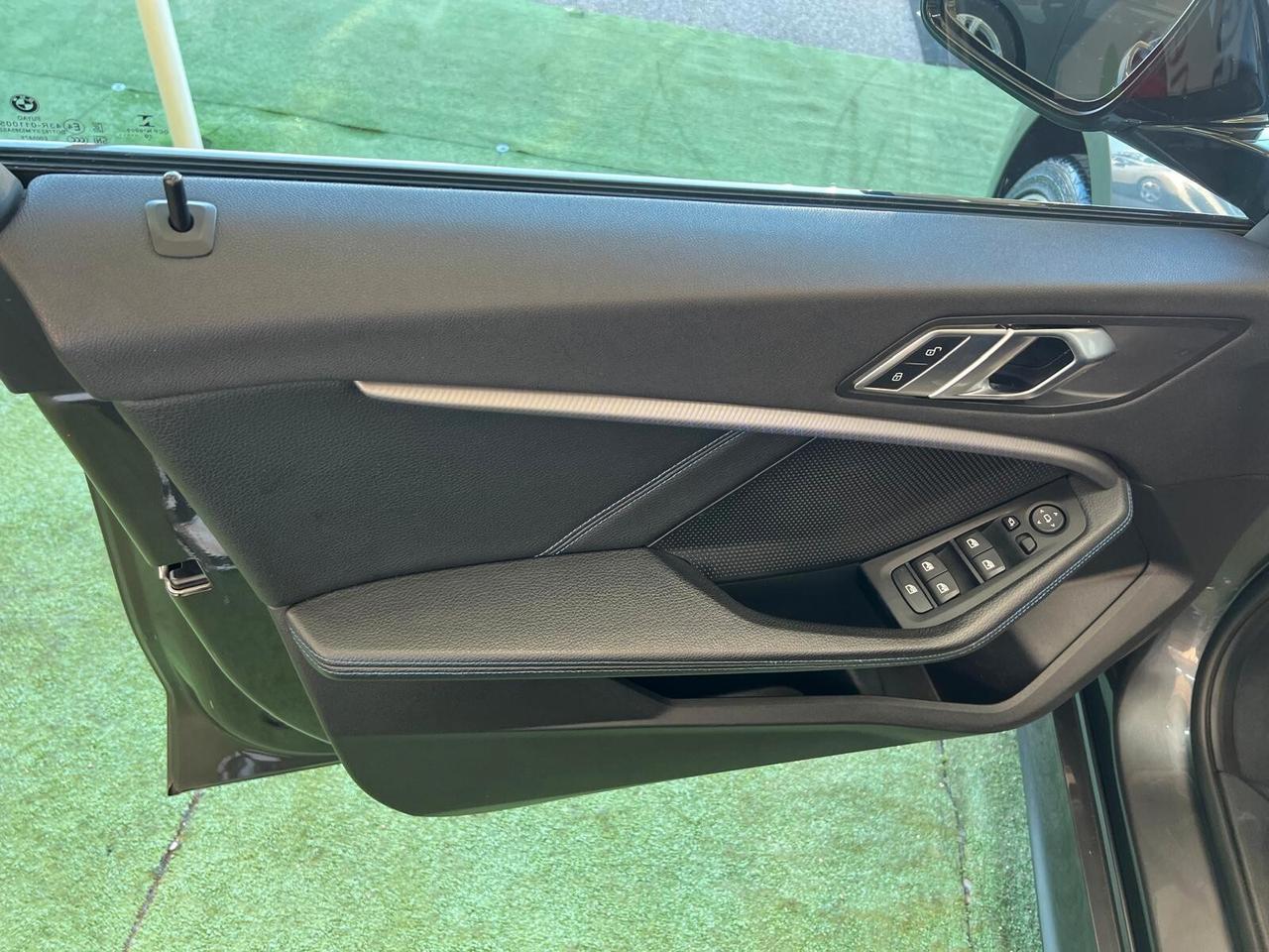 BMW SERIE 118d 2.0 DIESEL 150CV M-SPORT AUTOMATICA