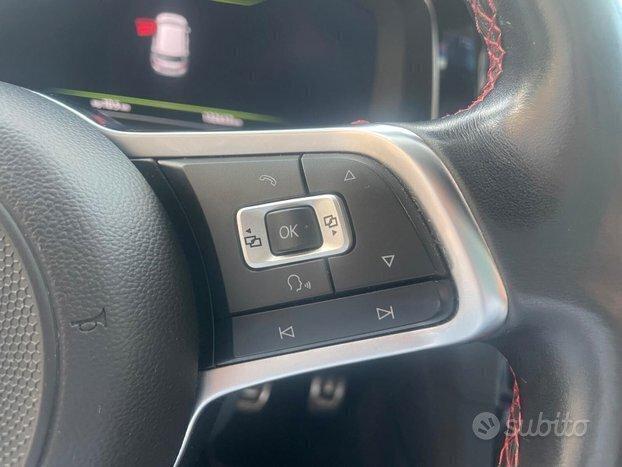Volkswagen Golf GTI Performance 2.0 245 CV TSI DSG