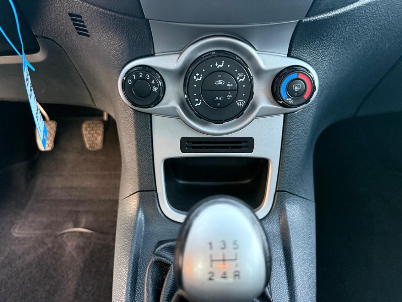 Ford Fiesta 1.6 TDCi 95 CV 5p. Titanium