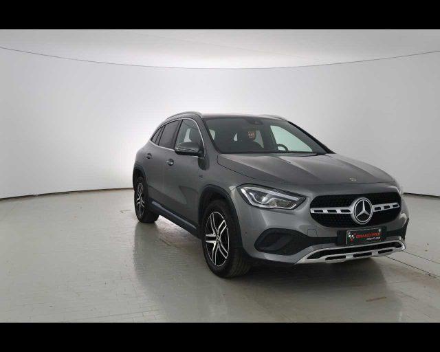 MERCEDES-BENZ GLA 250 e EQ-Power Automatic Sport Plus