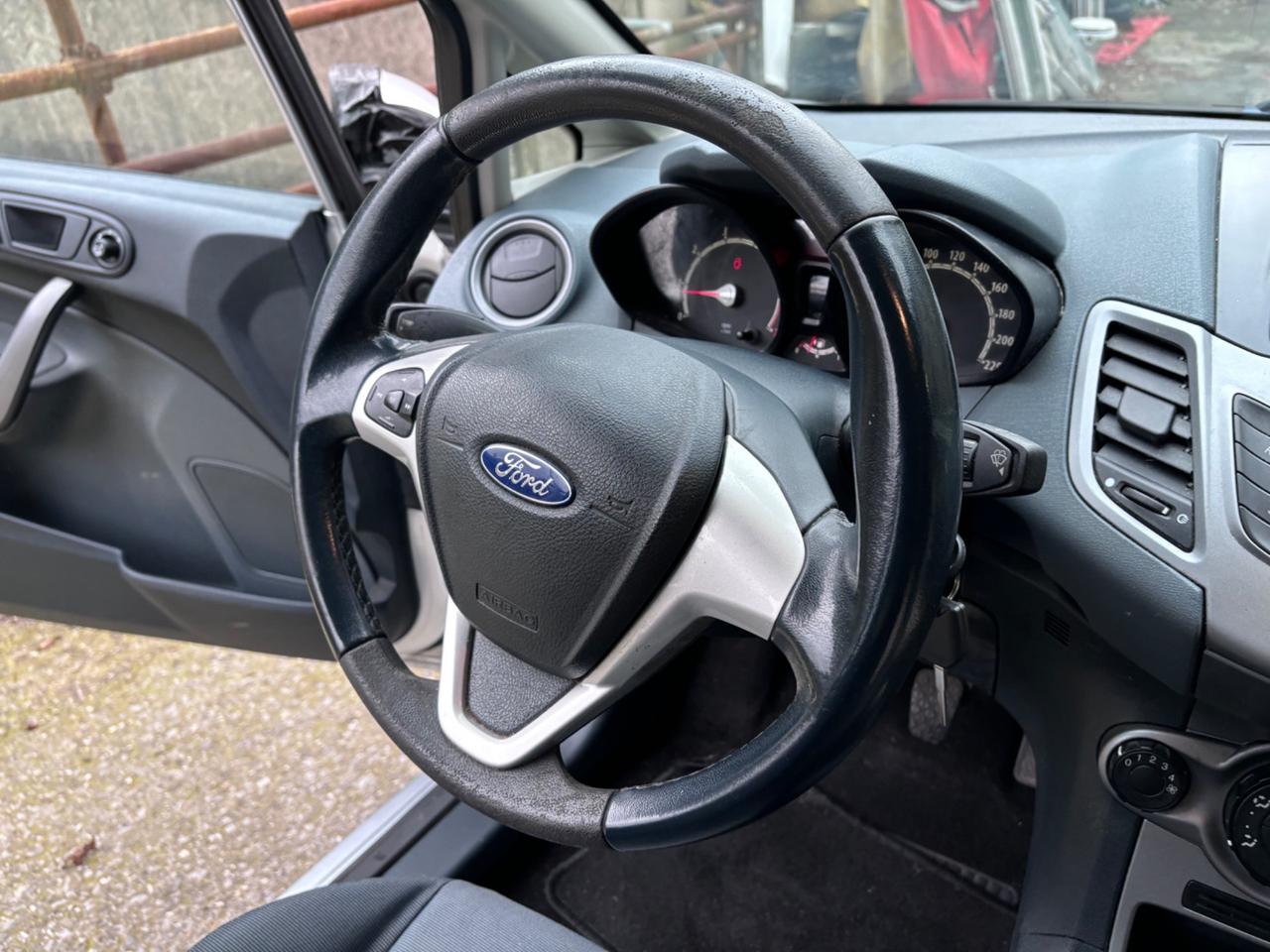 Ford Fiesta 1.2 82CV 3 porte Titanium