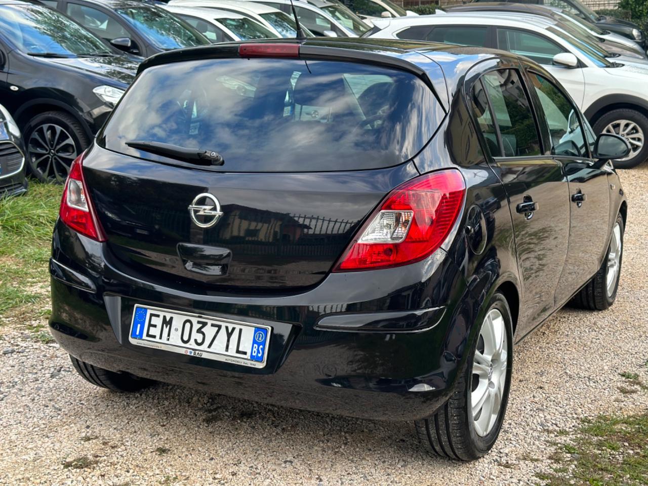 Opel Corsa 1.2 5 porte Elective