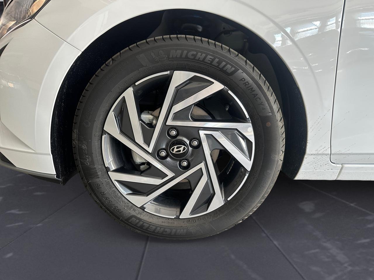 HYUNDAI I20 PE MY25 1.2 MT CONNECTLINE