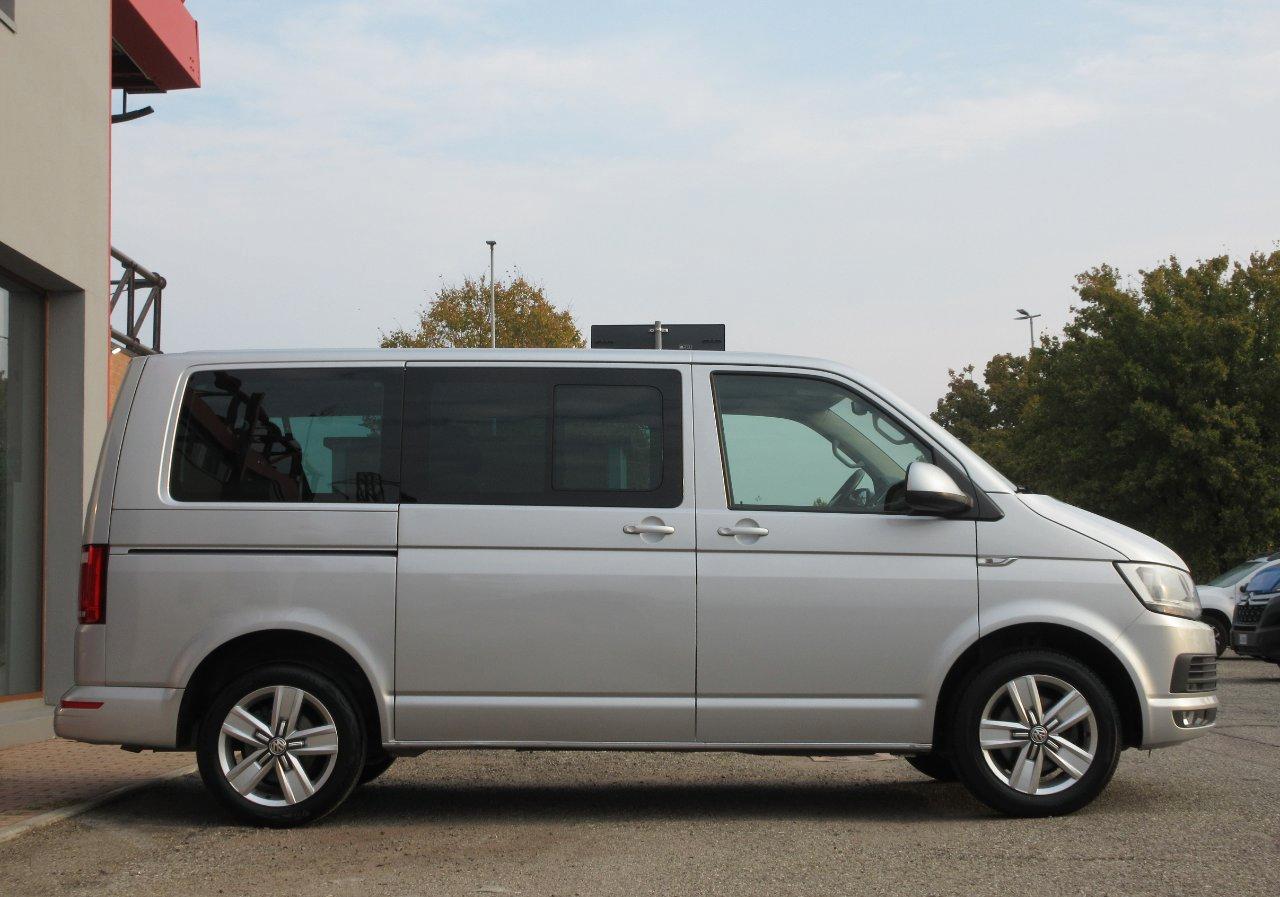 VOLKSWAGEN T6 Caravelle 2.0 TDI 150CV PC Cruise 9 posti