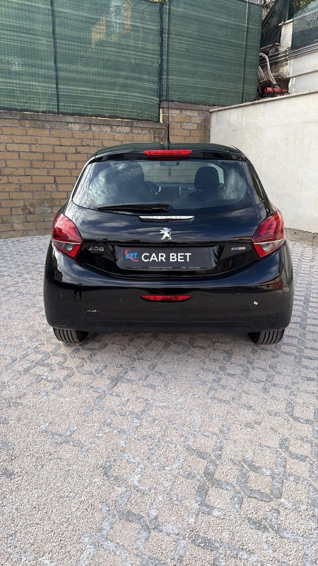 Peugeot 208 PureTech 82 5p. GPL Access