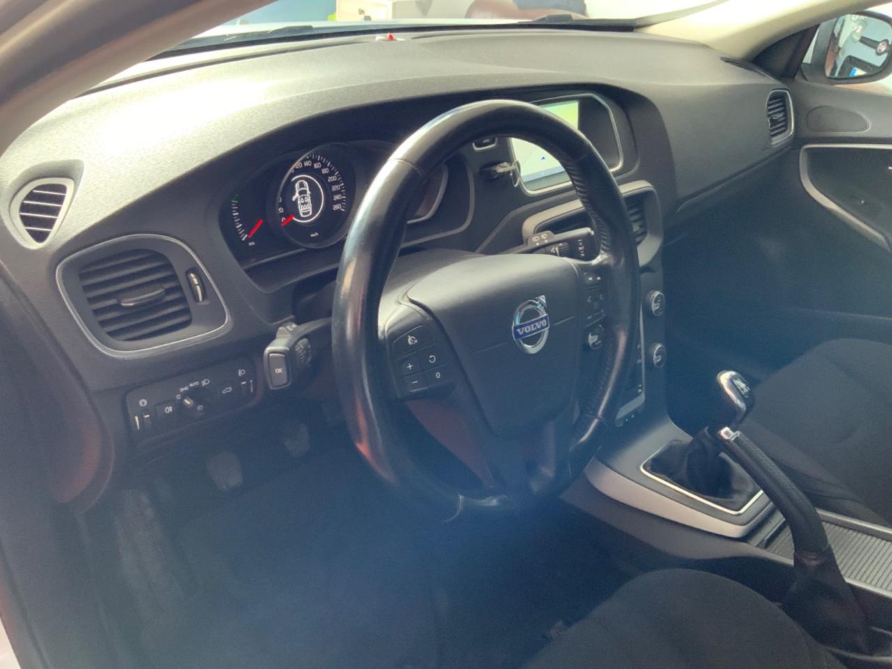 Volvo V40 D3 Momentum