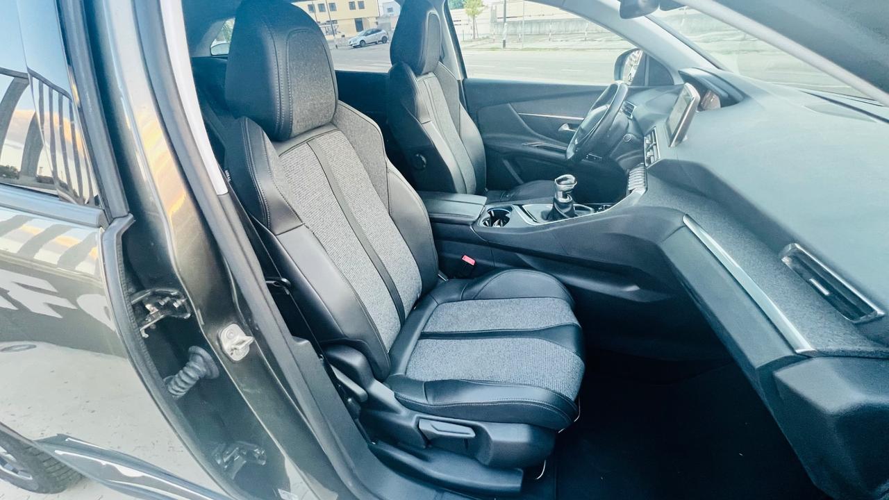 Peugeot 3008 BlueHDi 130 S&S Allure
