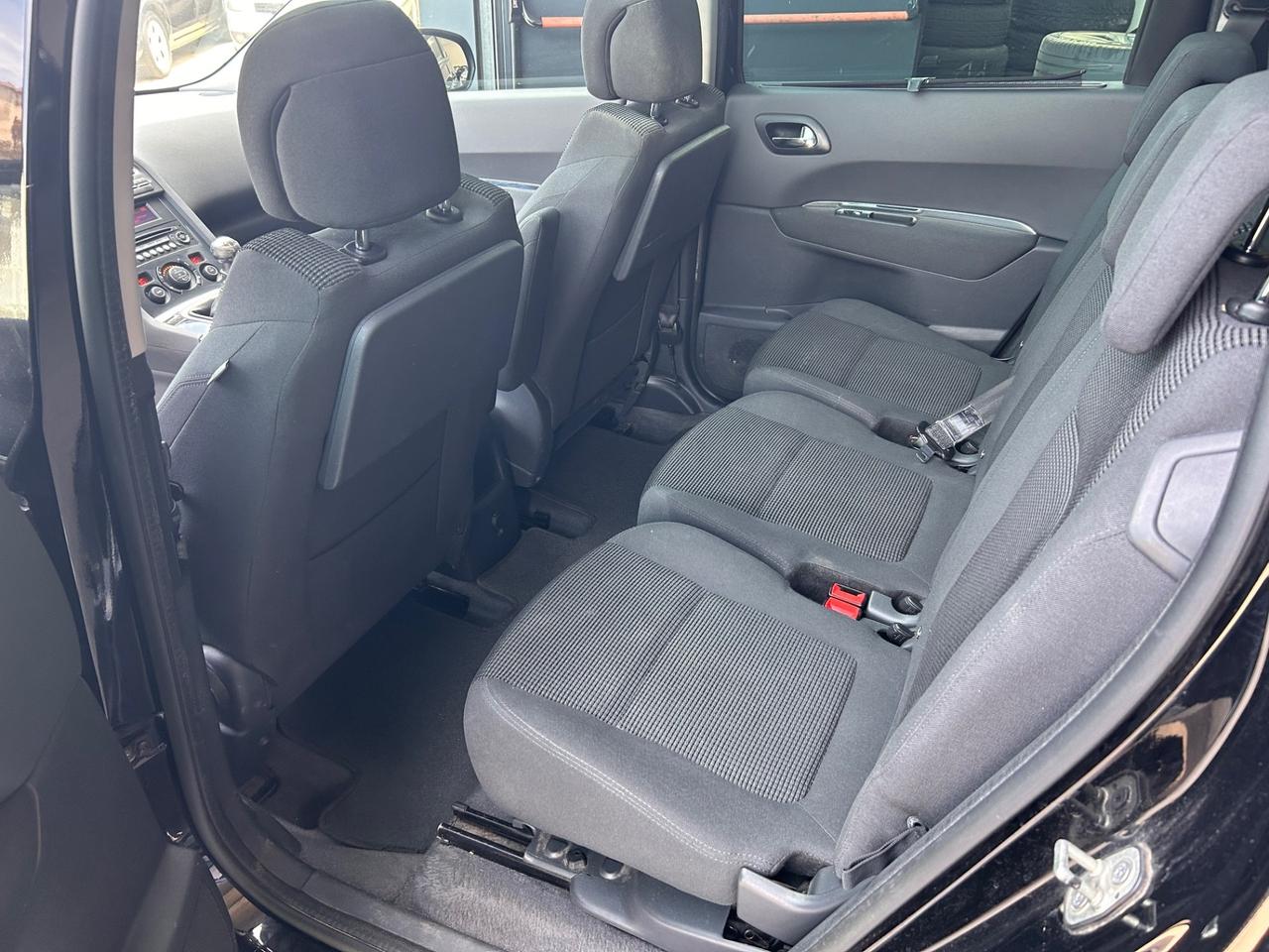 Peugeot 5008 7 posti 1600 hdi 115 cv