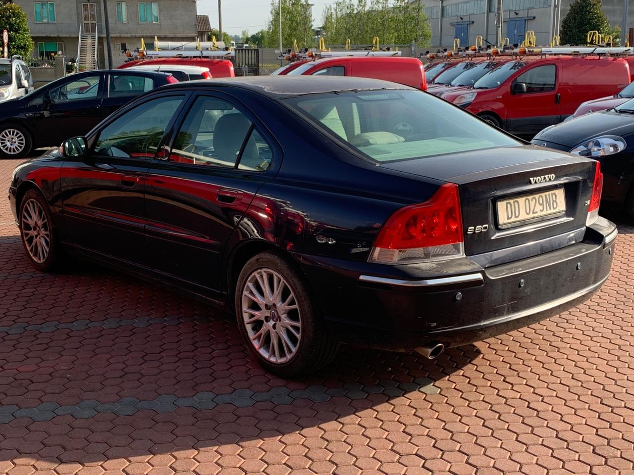Volvo S60 2.4 D5 20V (185CV) cat Summum