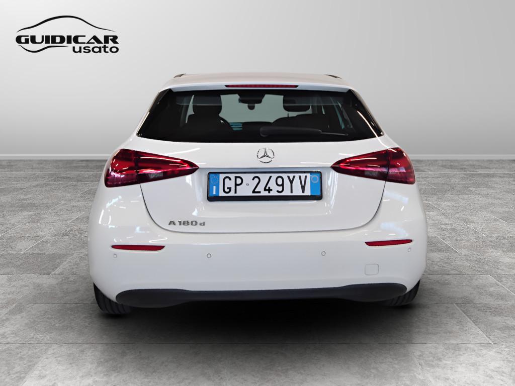 Mercedes-Benz Classe A - W177 2023 - A 180 d Advanced auto
