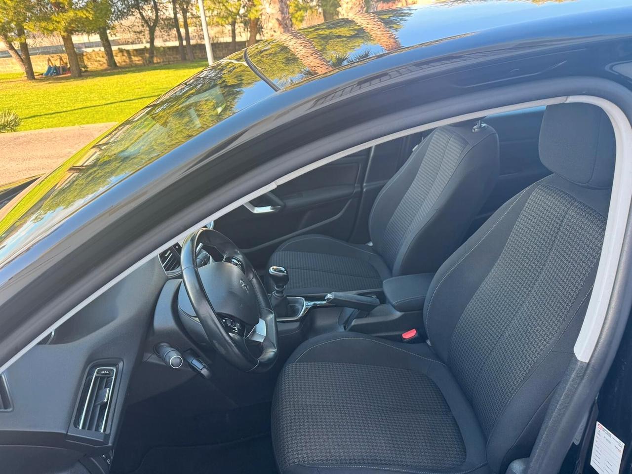 Peugeot 308 HDi quadro digitale