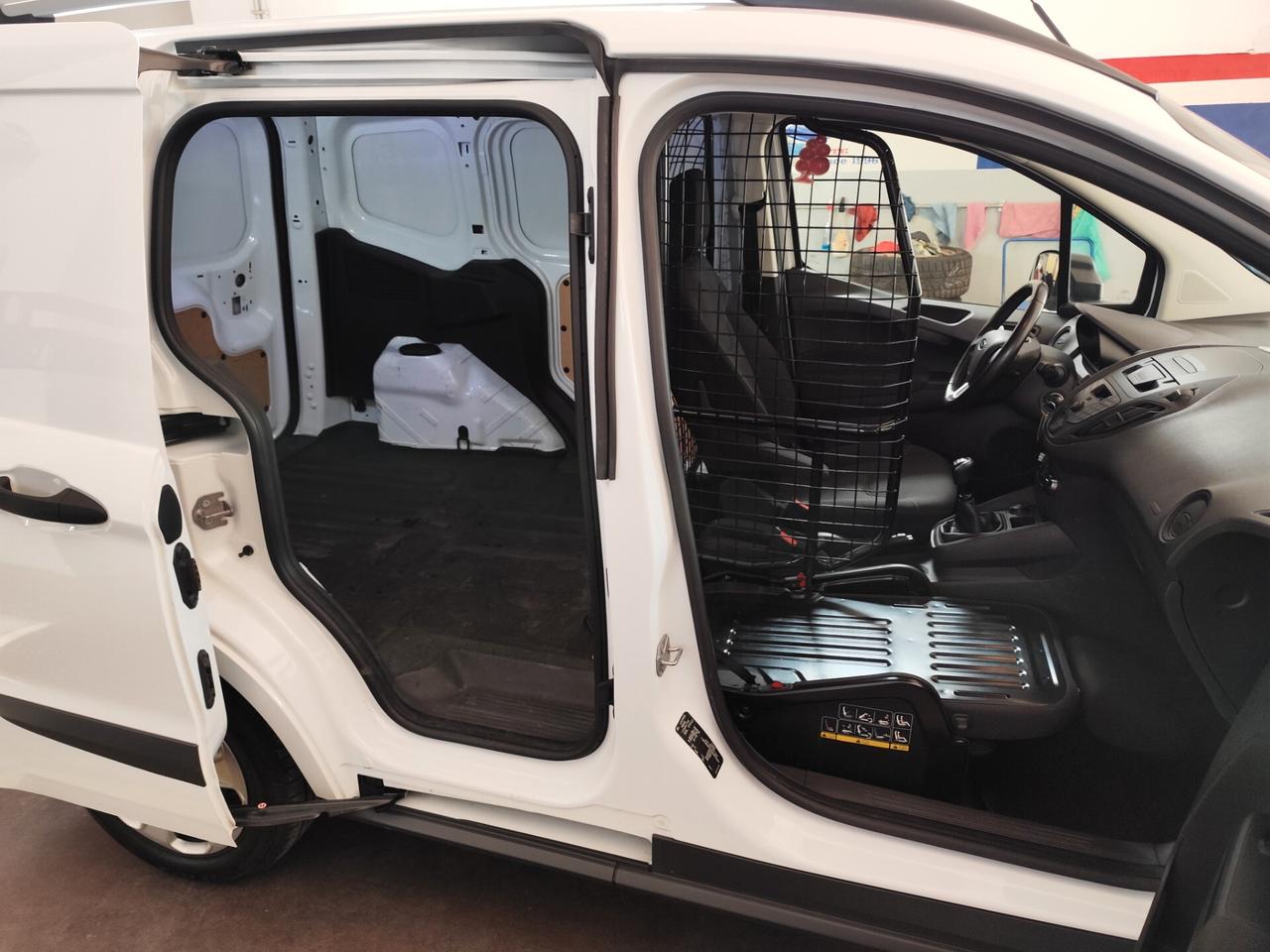 Ford Transit Courier 1.5 TDCi 100CV Van Entry