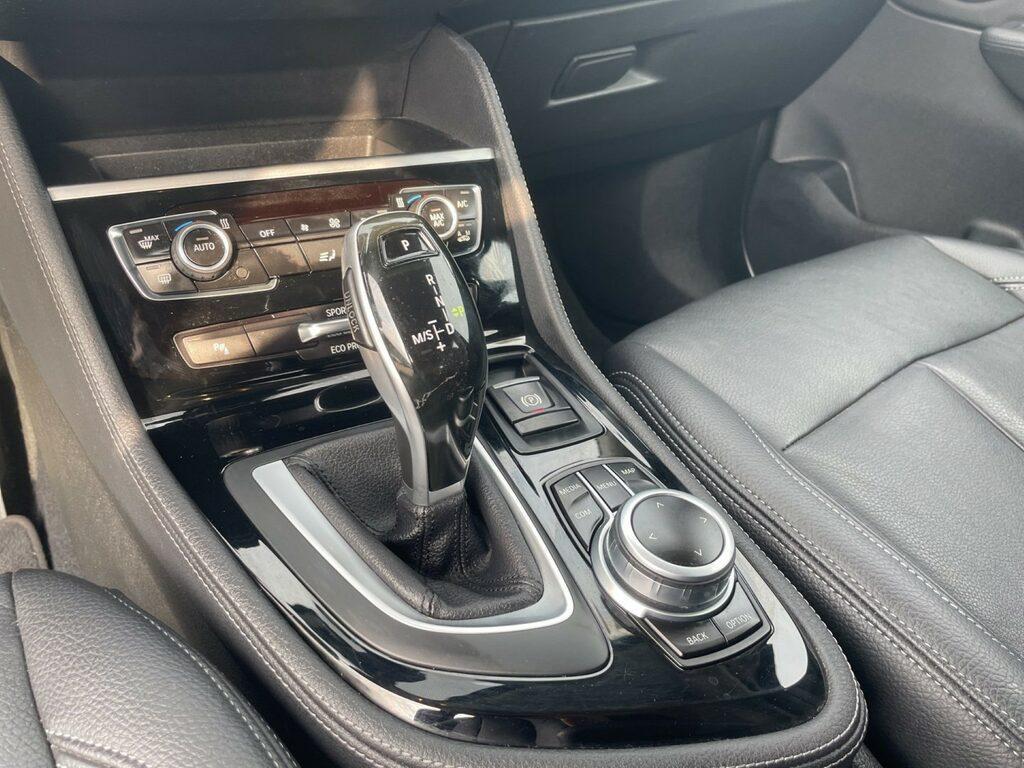 BMW Serie 2 Active Tourer 216 d Luxury DCT
