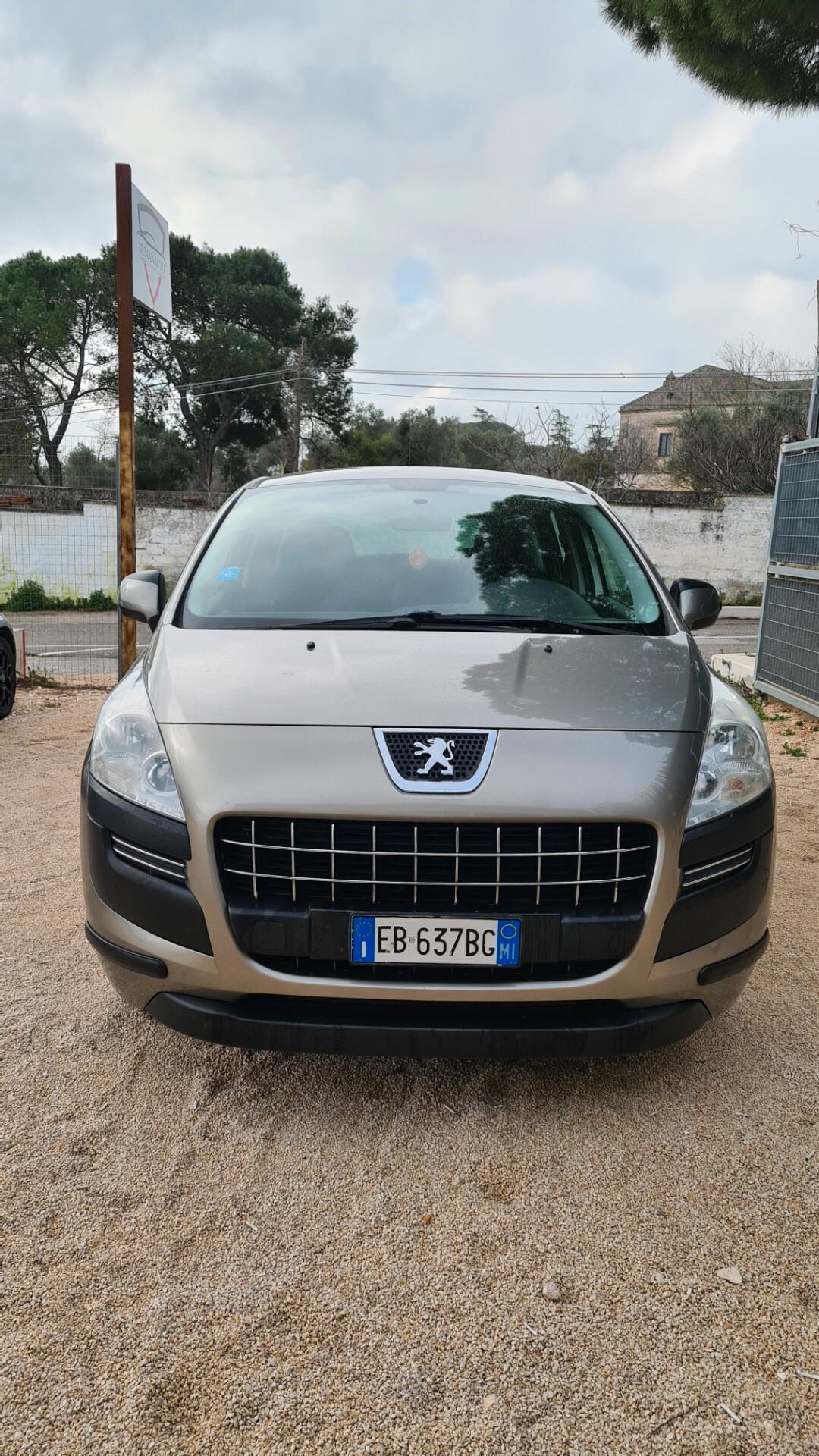 Peugeot 3008 1.6 HDi 110CV cambio robotizzato Tecno