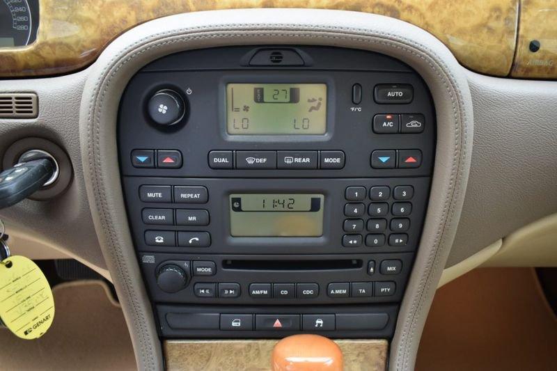 Jaguar S-Type 2.7 diesel V6 Executive