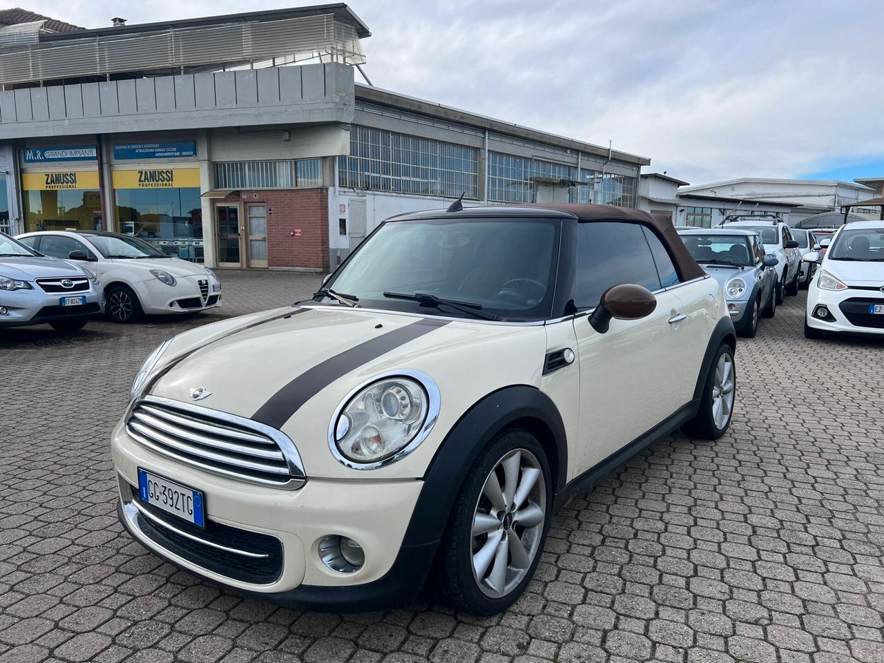 Mini 2.0 16V Cooper D Cabrio Automatica